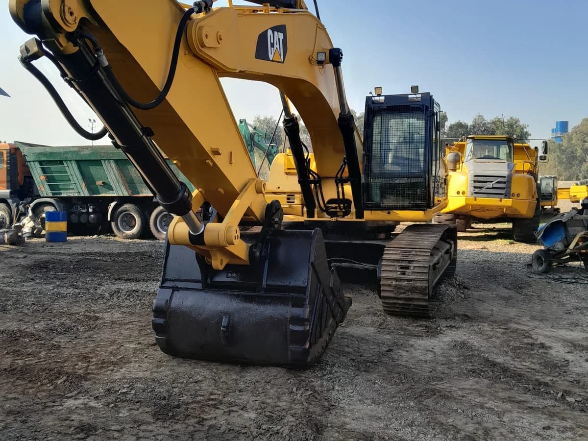 Excavadora Caterpillar 336 Año 2013 - Imagen 2