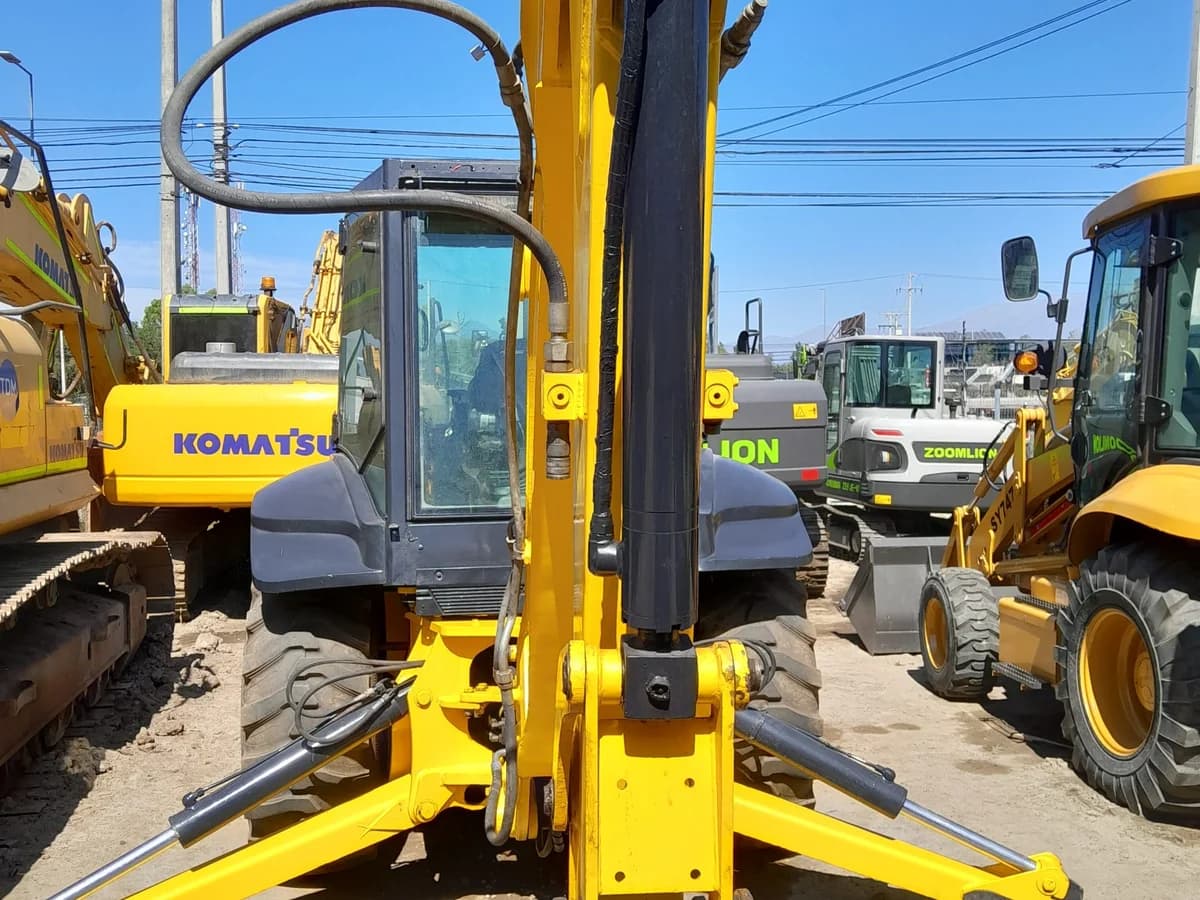 New Holland B90 B 4X4 Año 2014 - Imagen 5