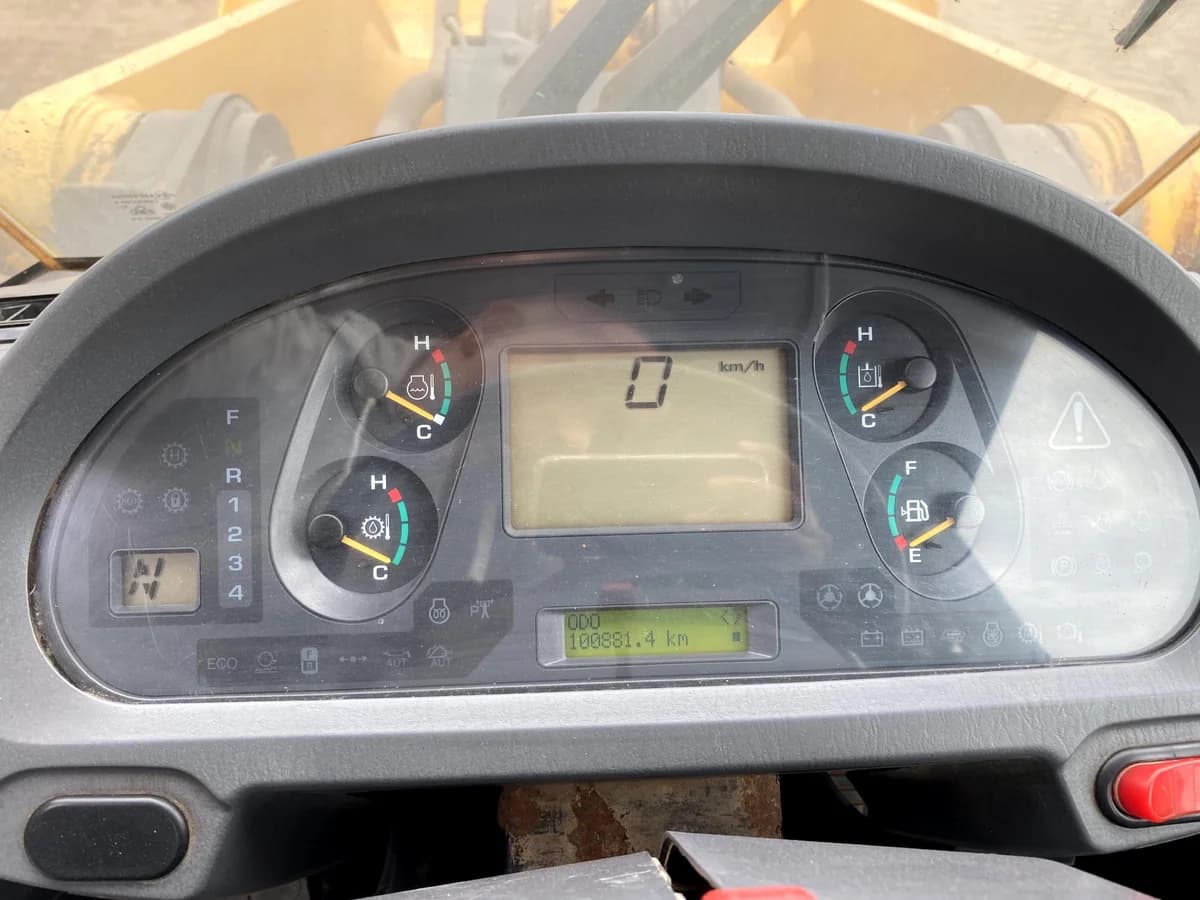 Cargador Frontal Komatsu WA 500 Año 2011 - Imagen 16