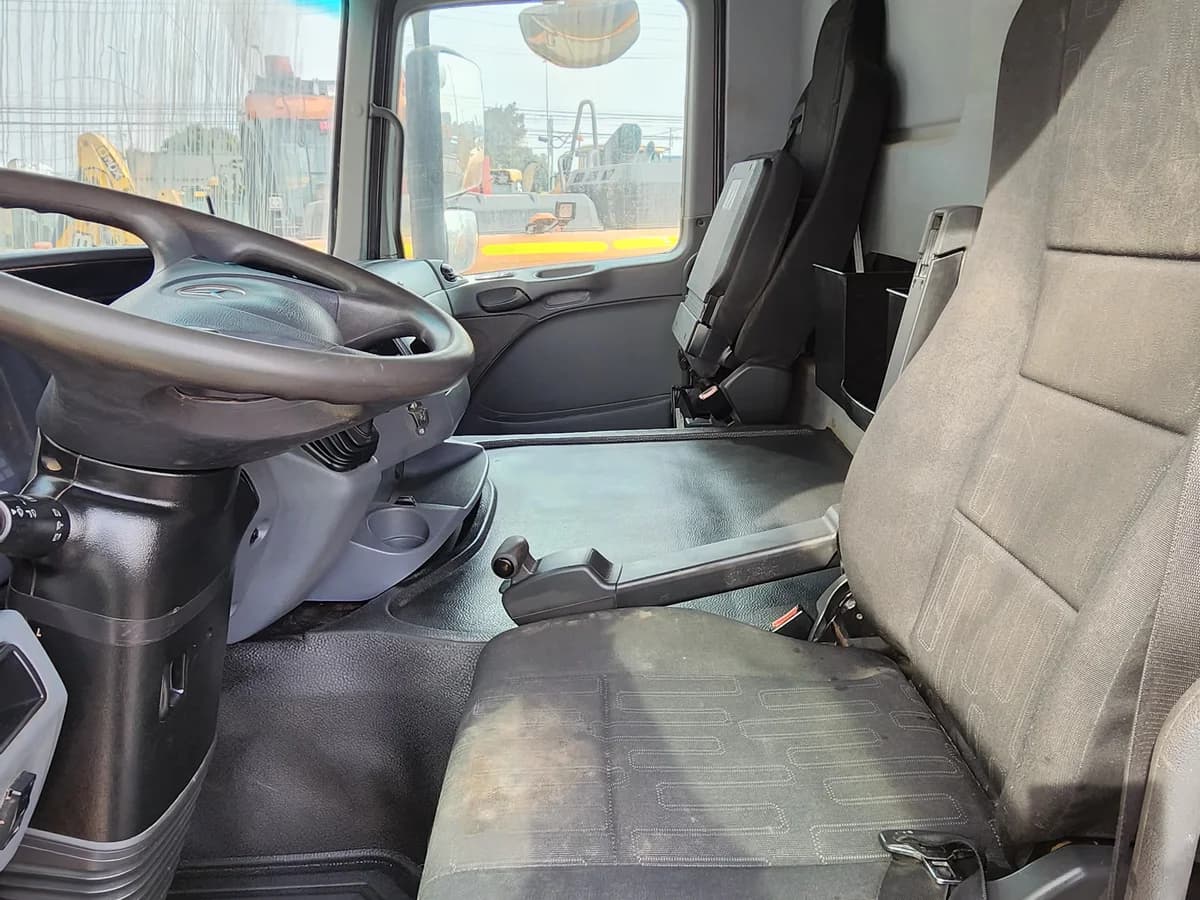 Camion Tolva Mercedes-Benz Actros 4.144 - 2020 - Imagen 8
