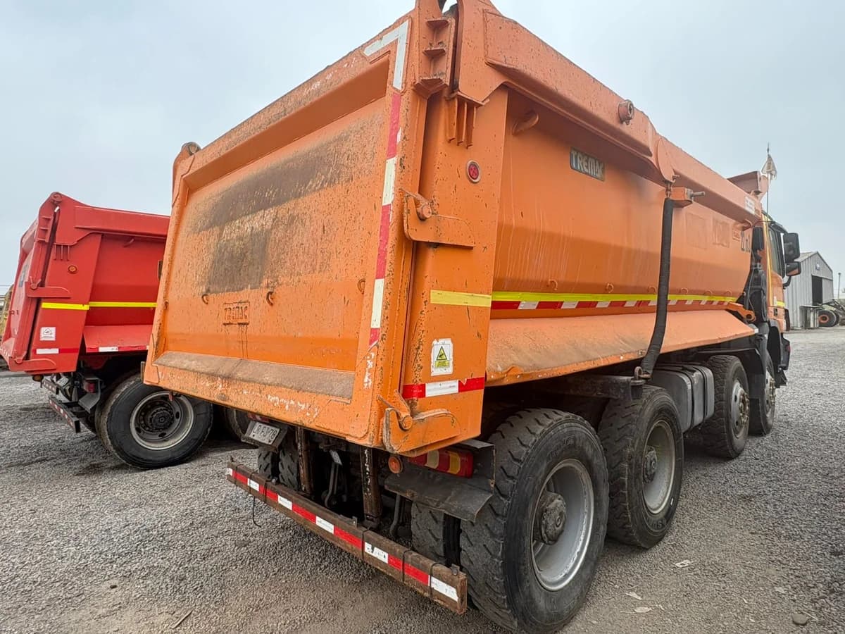Camion Tolva Mercedes-Benz Actros 4.144 - 2020 - Imagen 2