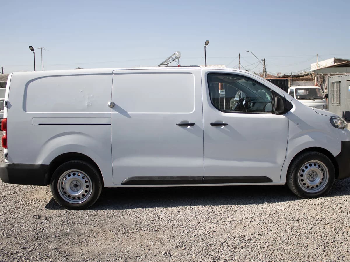 PEUGEOT EXPERT 2023 - Imagen 8