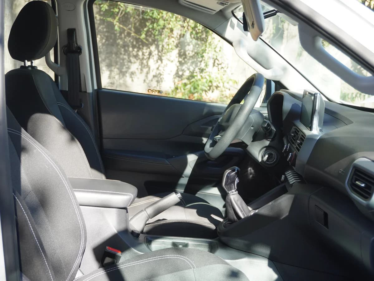 Peugeot Landtrek 2.2 MT 4x2 - Imagen 18