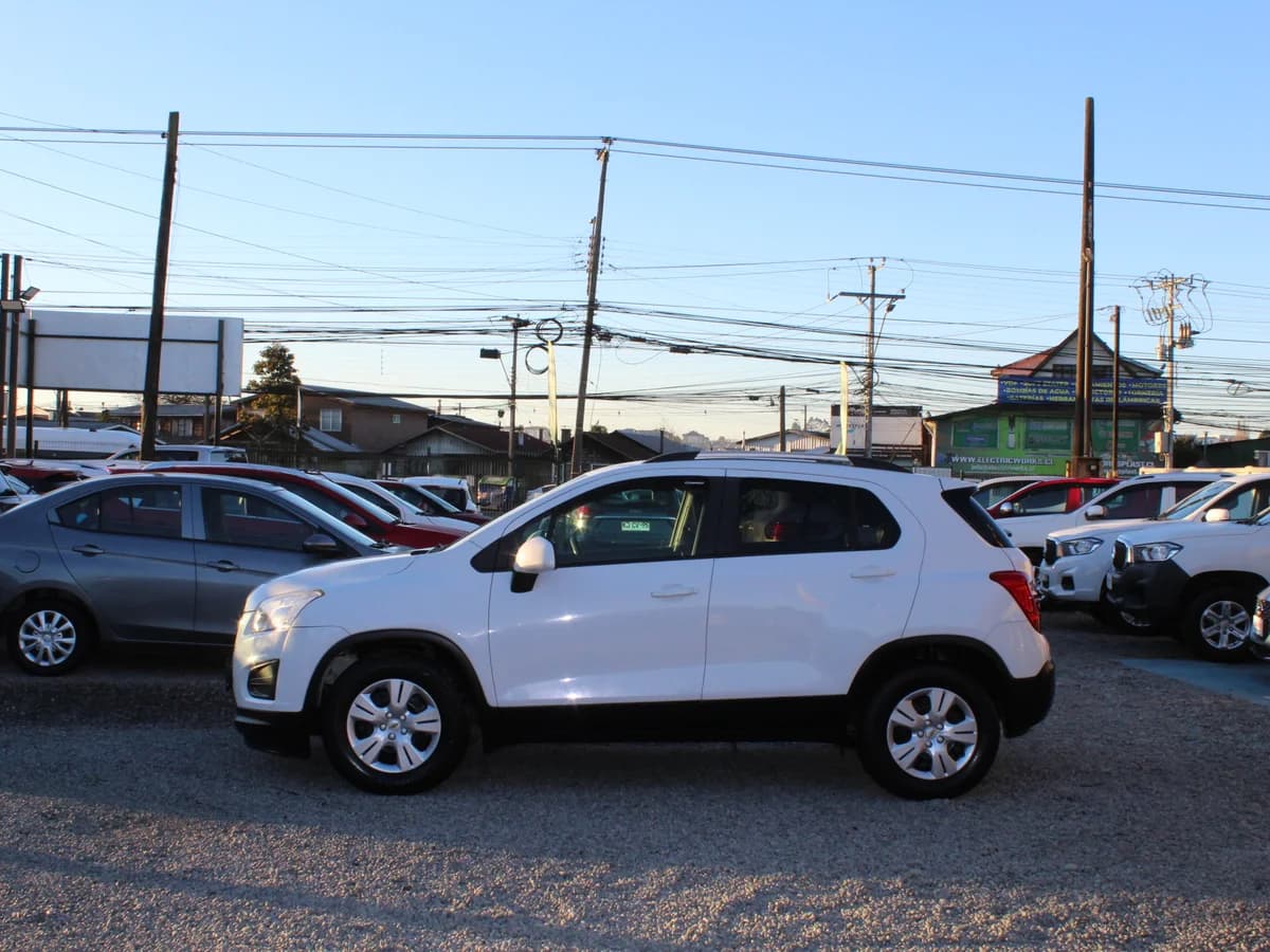CHEVROLET TRACKER LS 2015 - Imagen 11