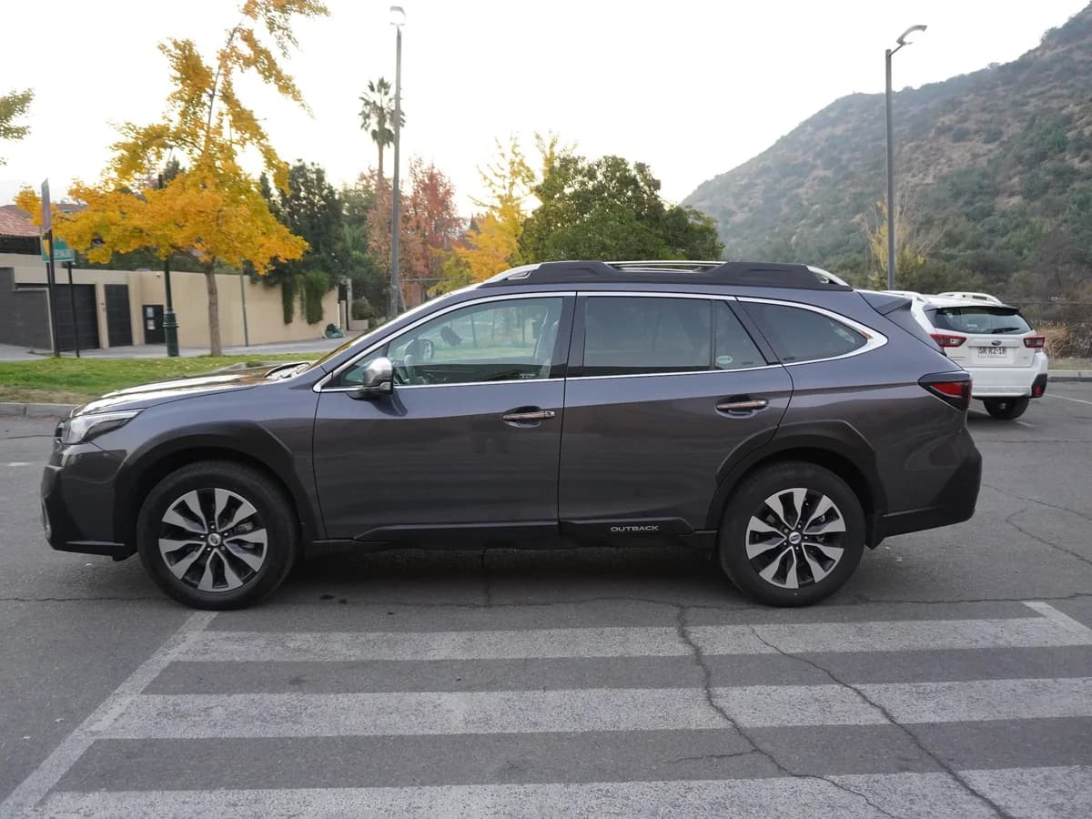 Subaru Outback Touring 4x4 2.4 Año 2024 - Imagen 8