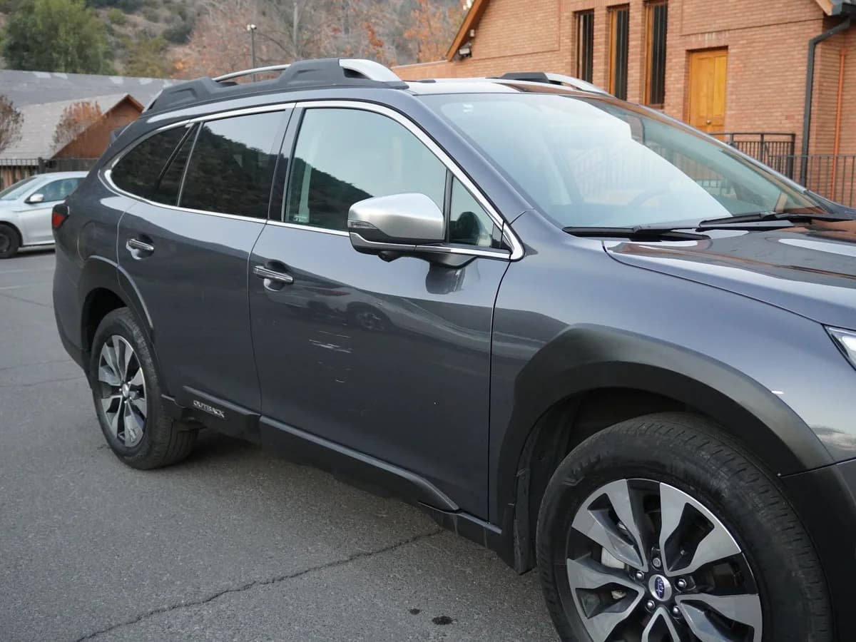 Subaru Outback Touring 4x4 2.4 Año 2024 - Imagen 12
