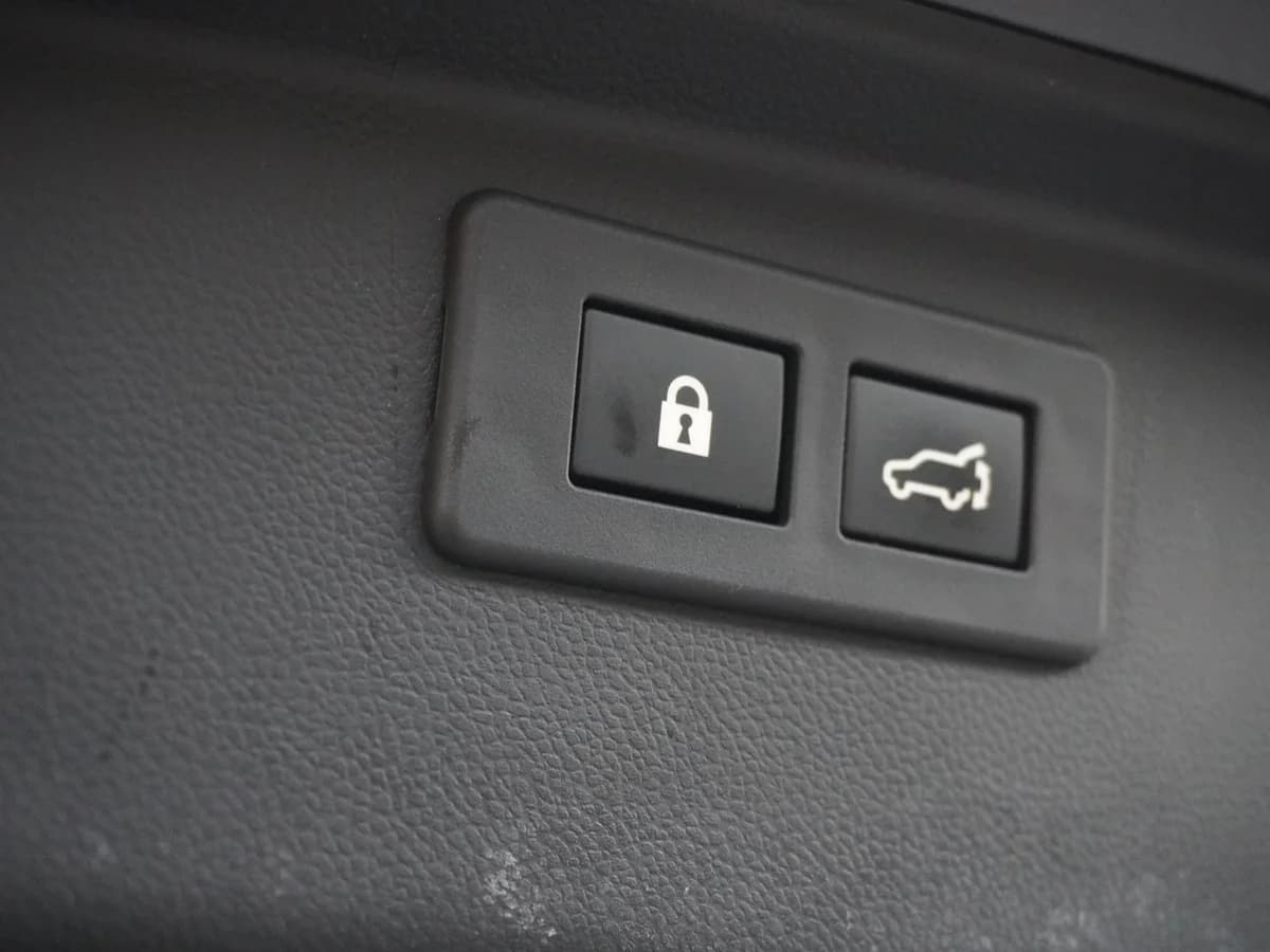 Subaru Outback Touring 4x4 2.4 Año 2024 - Imagen 21