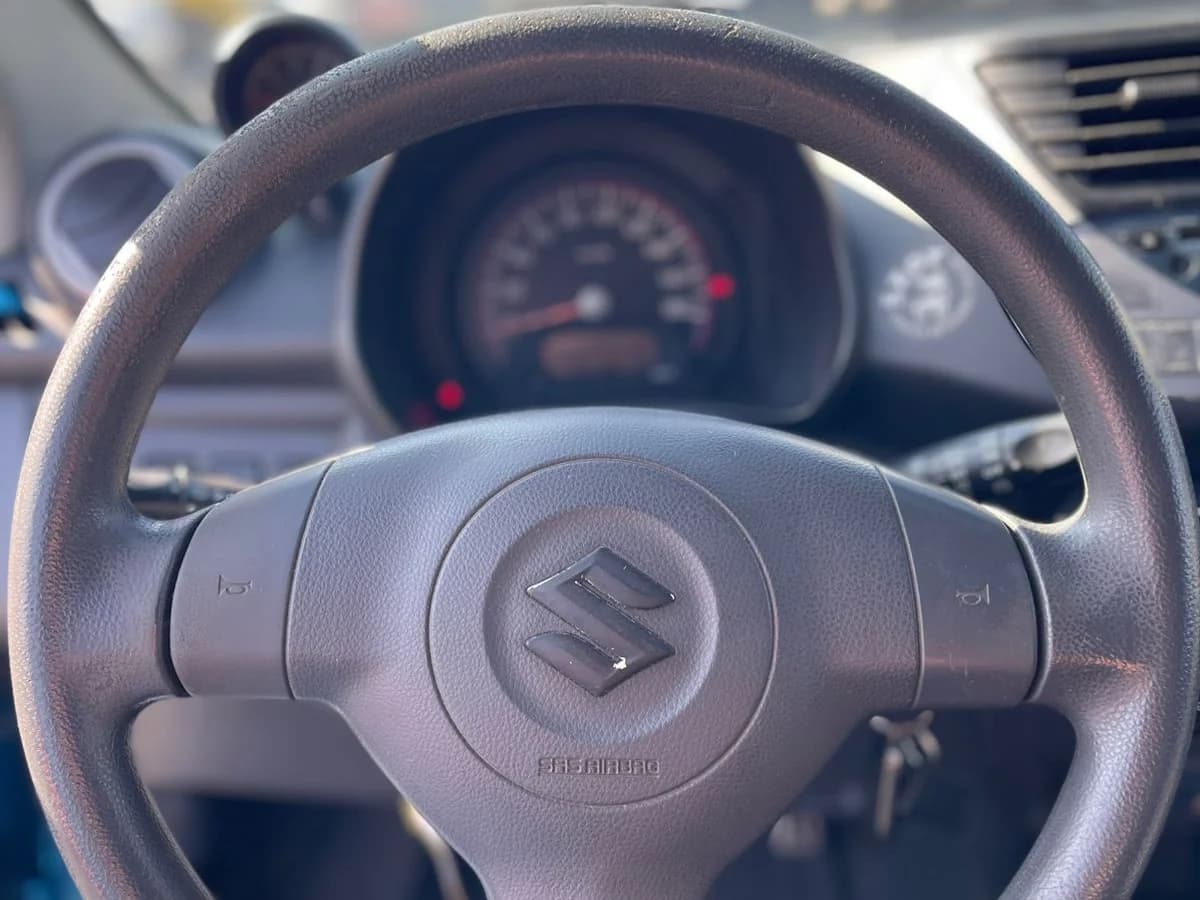 SUZUKI CELERIO GLX - Imagen 5