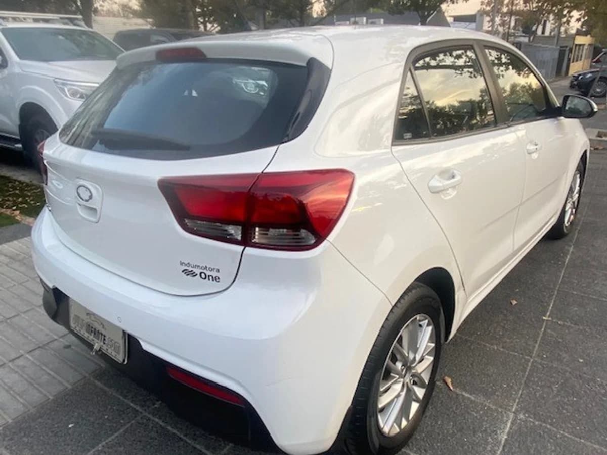 KIA RÍO 5 EX 1.4 2018 - Imagen 2