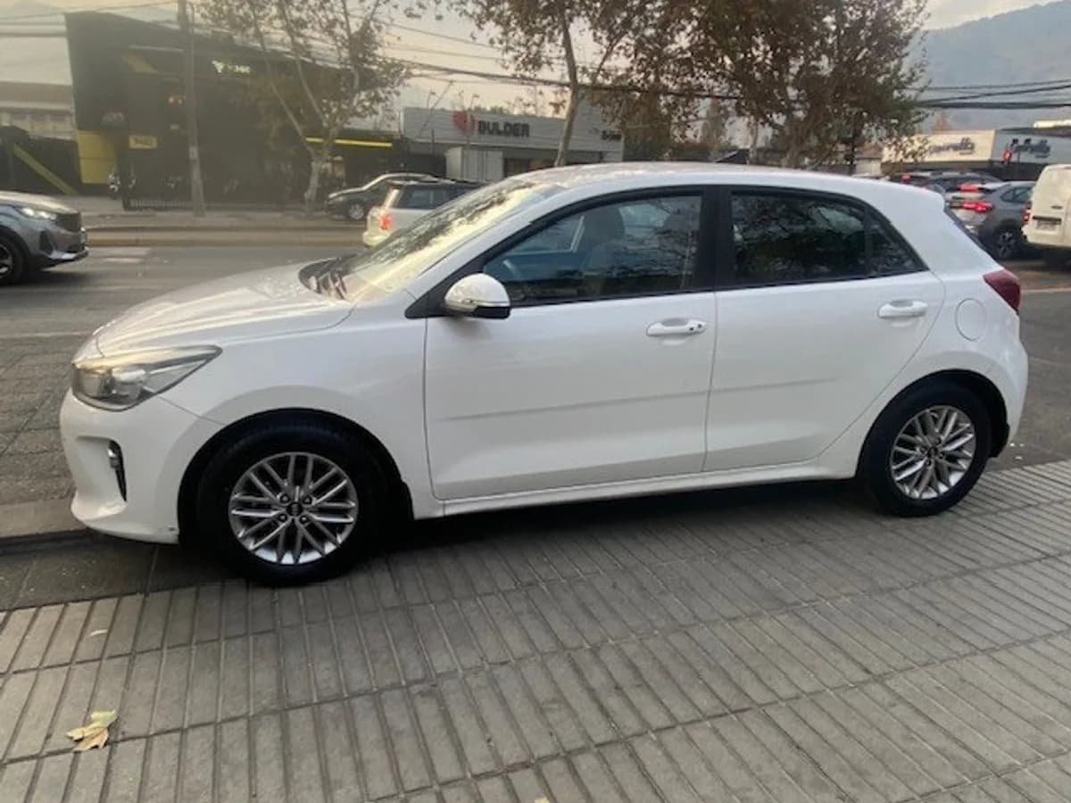 KIA RÍO 5 EX 1.4 2018 - Imagen 6