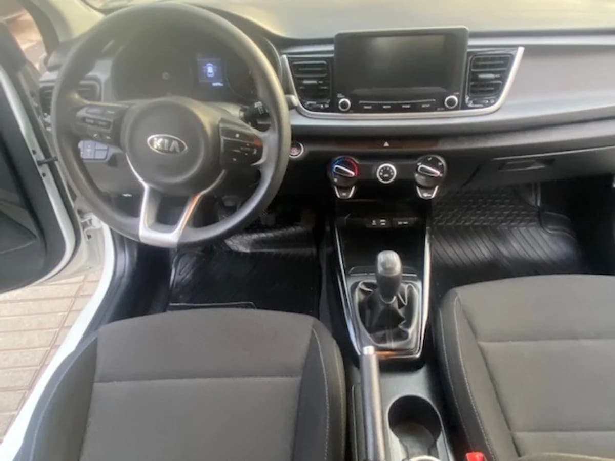 KIA RÍO 5 EX 1.4 2018 - Imagen 9