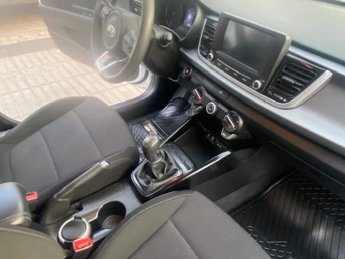 KIA RÍO 5 EX 1.4 2018 - Imagen 19