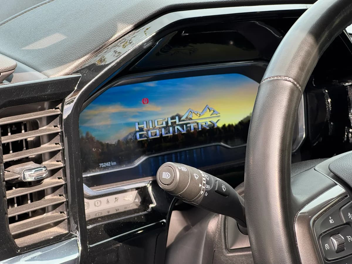 Chevrolet Silverado High Country 2024 - Imagen 11