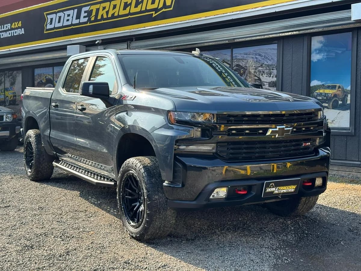 CHEVROLET SILVERADO LT TRAIL BOSS - Imagen 1