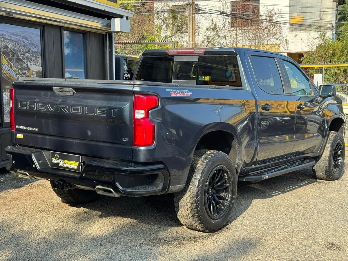 CHEVROLET SILVERADO LT TRAIL BOSS - Imagen 8