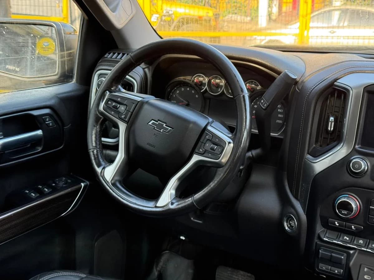 CHEVROLET SILVERADO LT TRAIL BOSS - Imagen 14