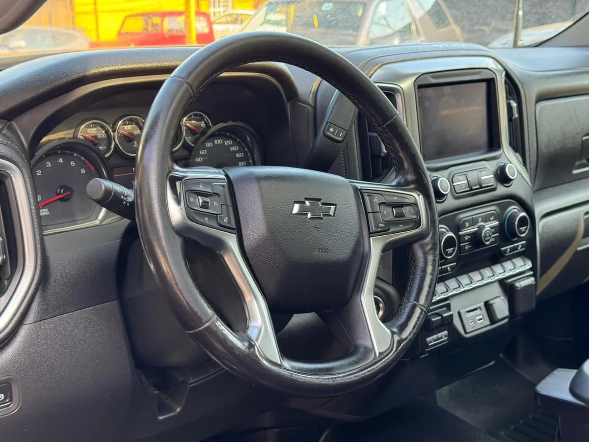 CHEVROLET SILVERADO LT TRAIL BOSS - Imagen 15