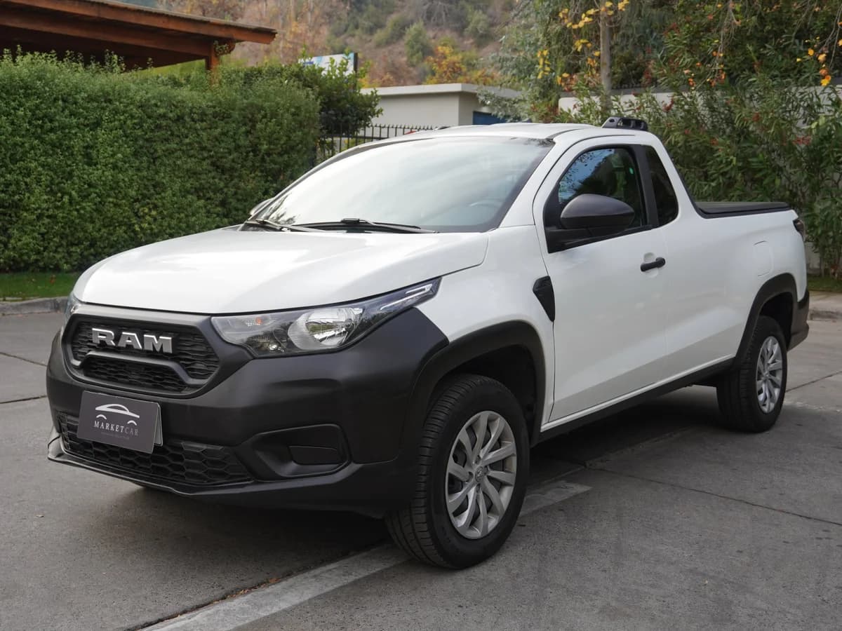 RAM 700 1.3 SLT 4X2 Cabina Simple MT Año 2025 - Imagen 1