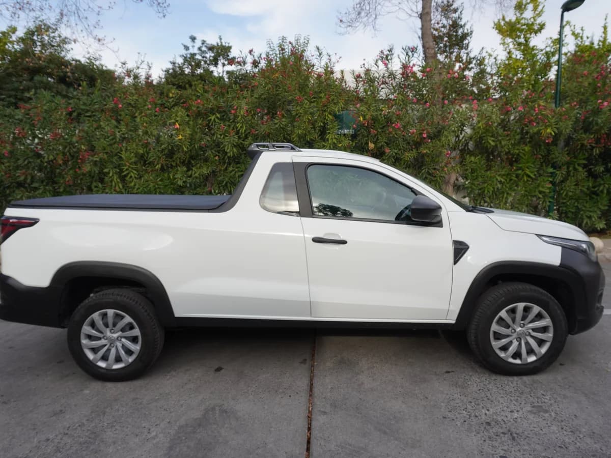 RAM 700 1.3 SLT 4X2 Cabina Simple MT Año 2025 - Imagen 4