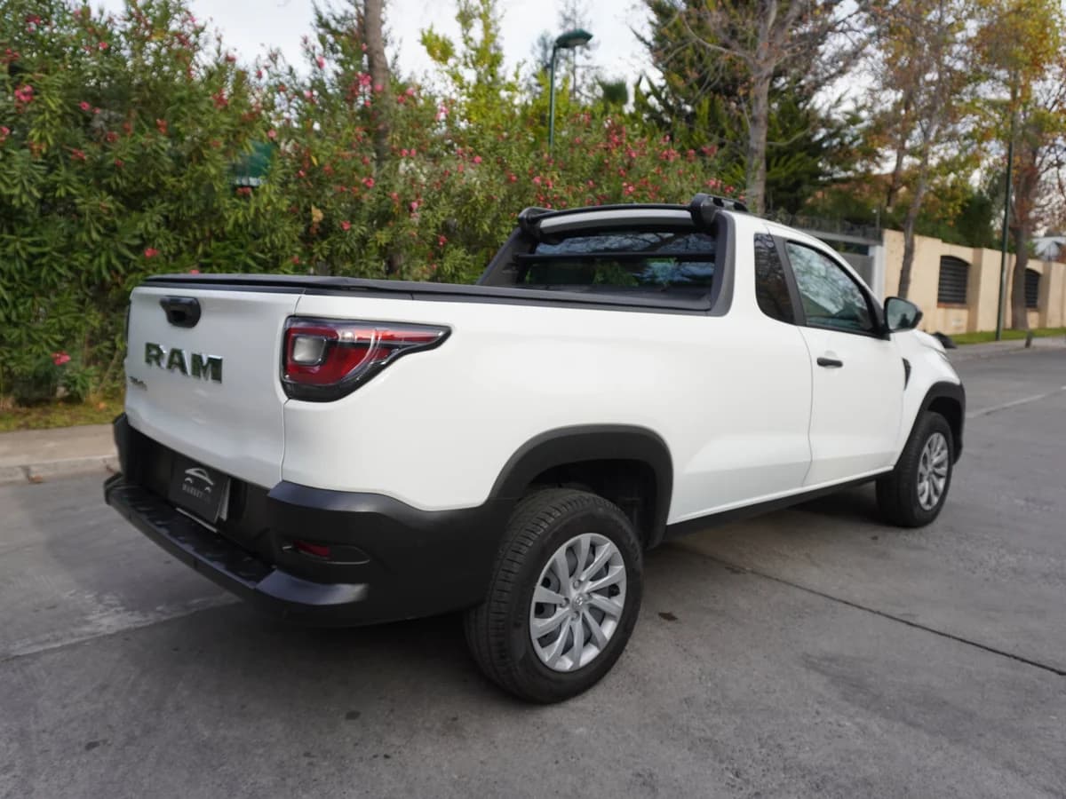 RAM 700 1.3 SLT 4X2 Cabina Simple MT Año 2025 - Imagen 5