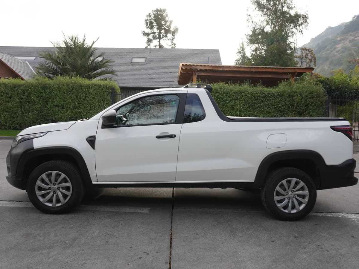 RAM 700 1.3 SLT 4X2 Cabina Simple MT Año 2025 - Imagen 8