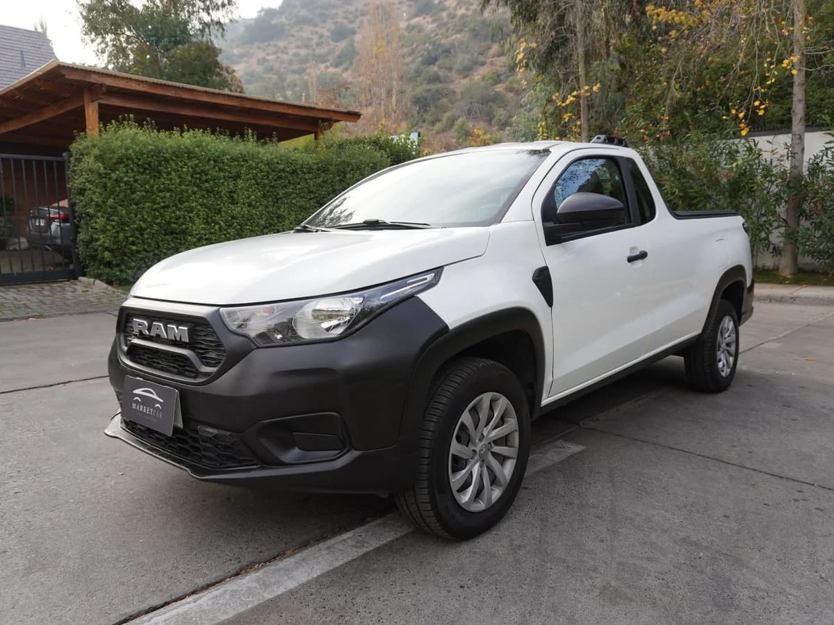 RAM 700 1.3 SLT 4X2 Cabina Simple MT Año 2025 - Imagen 9