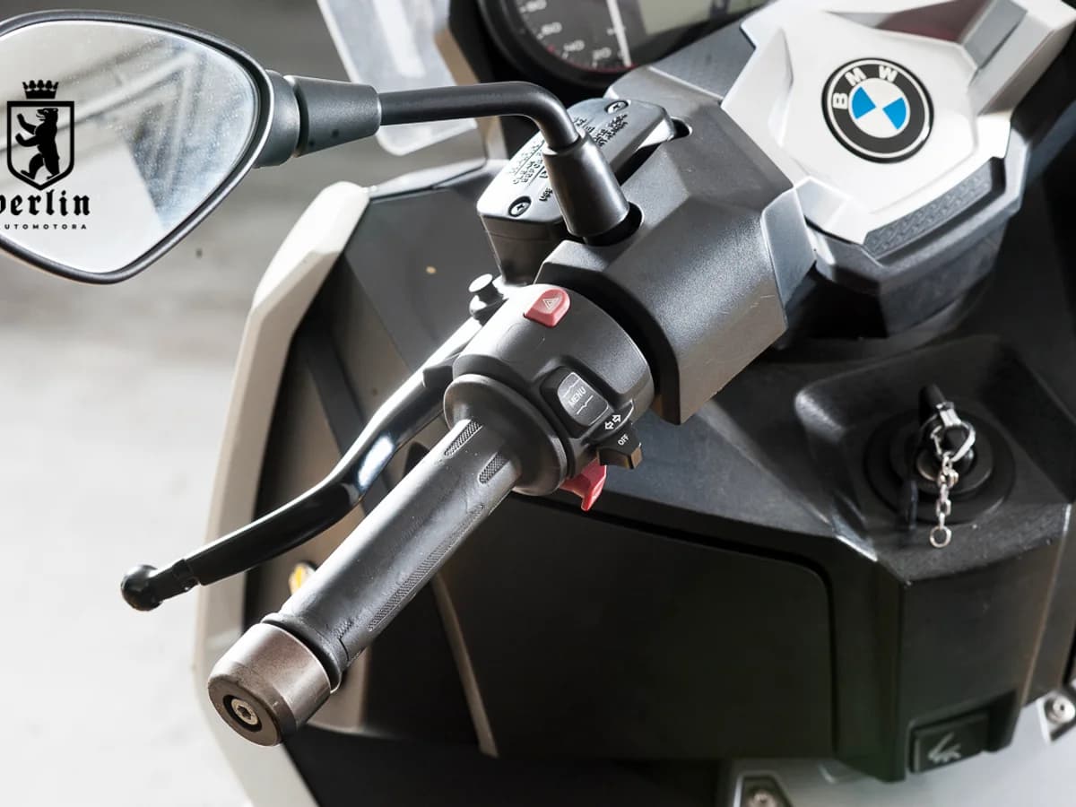 BMW G400X Scooter - Imagen 11