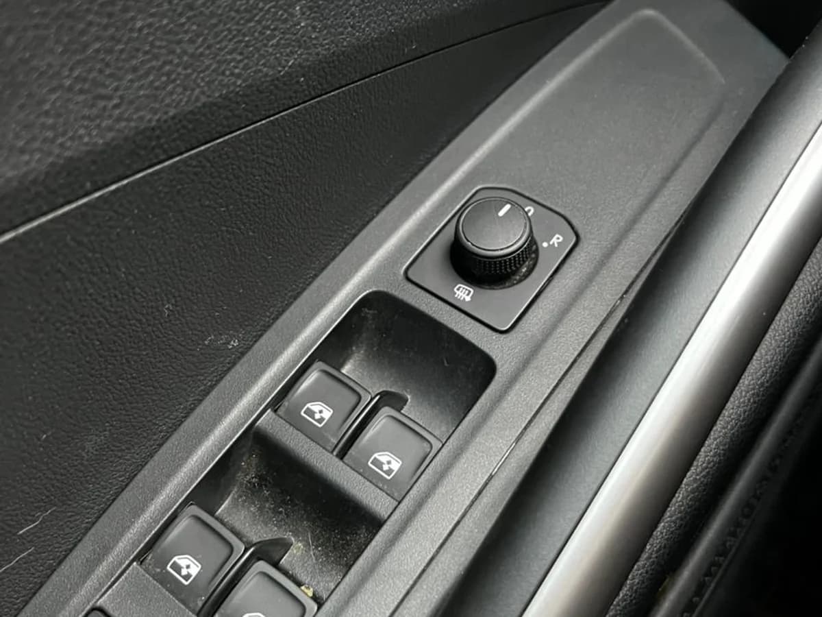 SKODA NEW FABIA 1.0L TSI AT DSG STYLE AÑO 2024 - Imagen 26