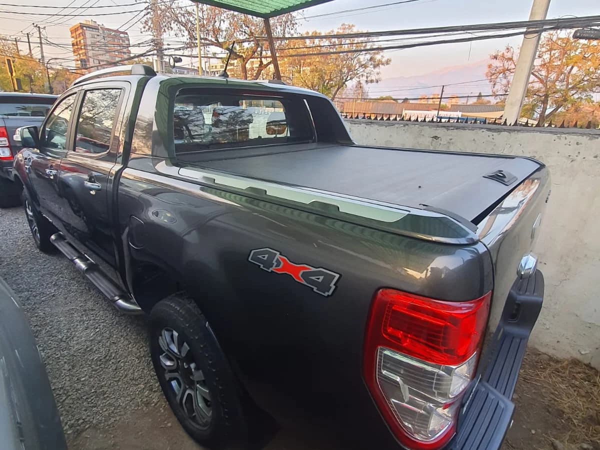 FORD RANGER LIMITED 4X4 DIESEL AUTOMATICA CUERO TOP DE LINEA OPORTUNIDAD - Imagen 4