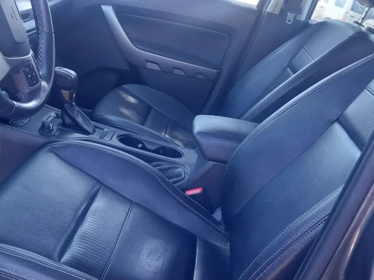 FORD RANGER LIMITED 4X4 DIESEL AUTOMATICA CUERO TOP DE LINEA OPORTUNIDAD - Imagen 10