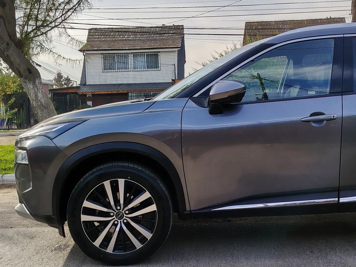 NISSAN XTRAIL FULL 4WD 2.5 AUT Exclusive 2025 - Imagen 2