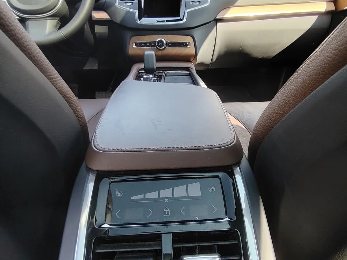 VOLVO XC90 Mild Hybrid de 48V 2023 - Imagen 22