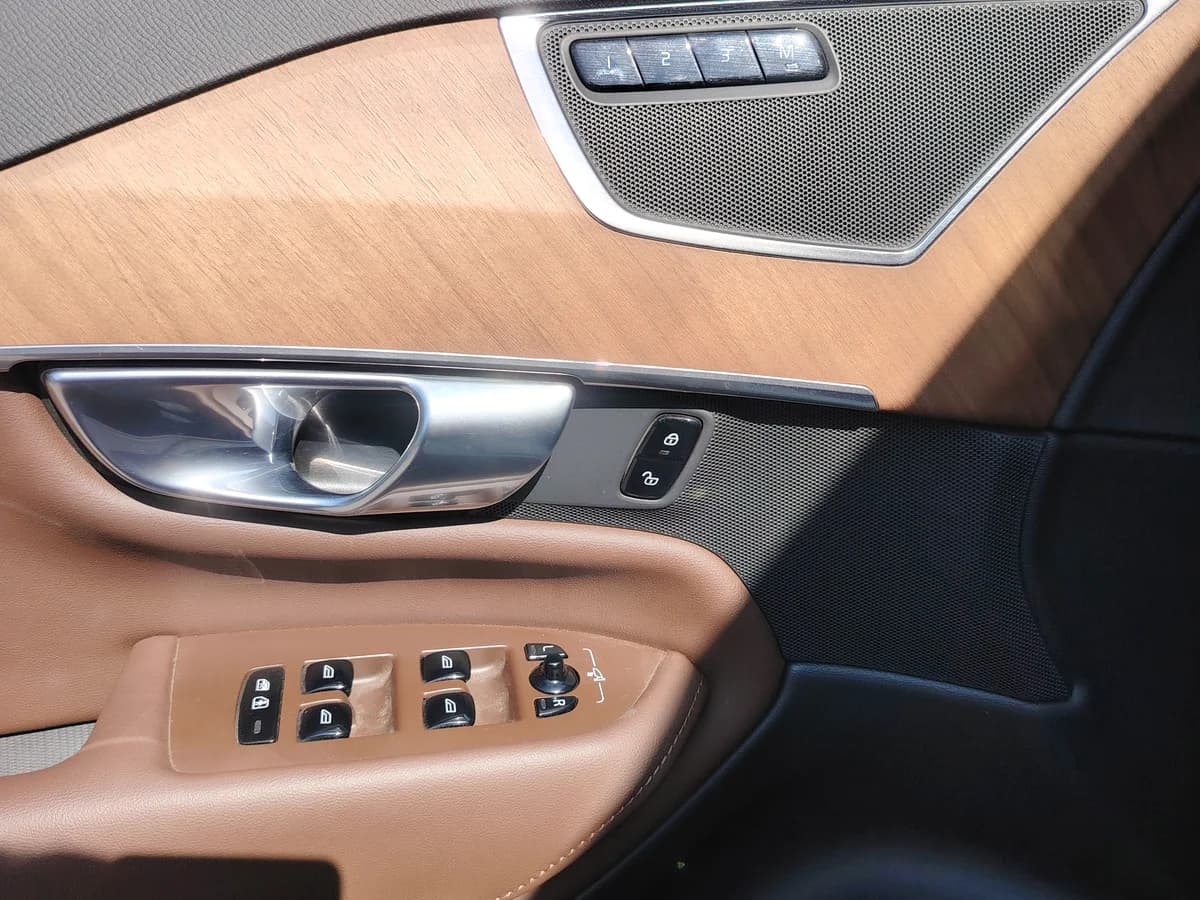 VOLVO XC90 Mild Hybrid de 48V 2023 - Imagen 28
