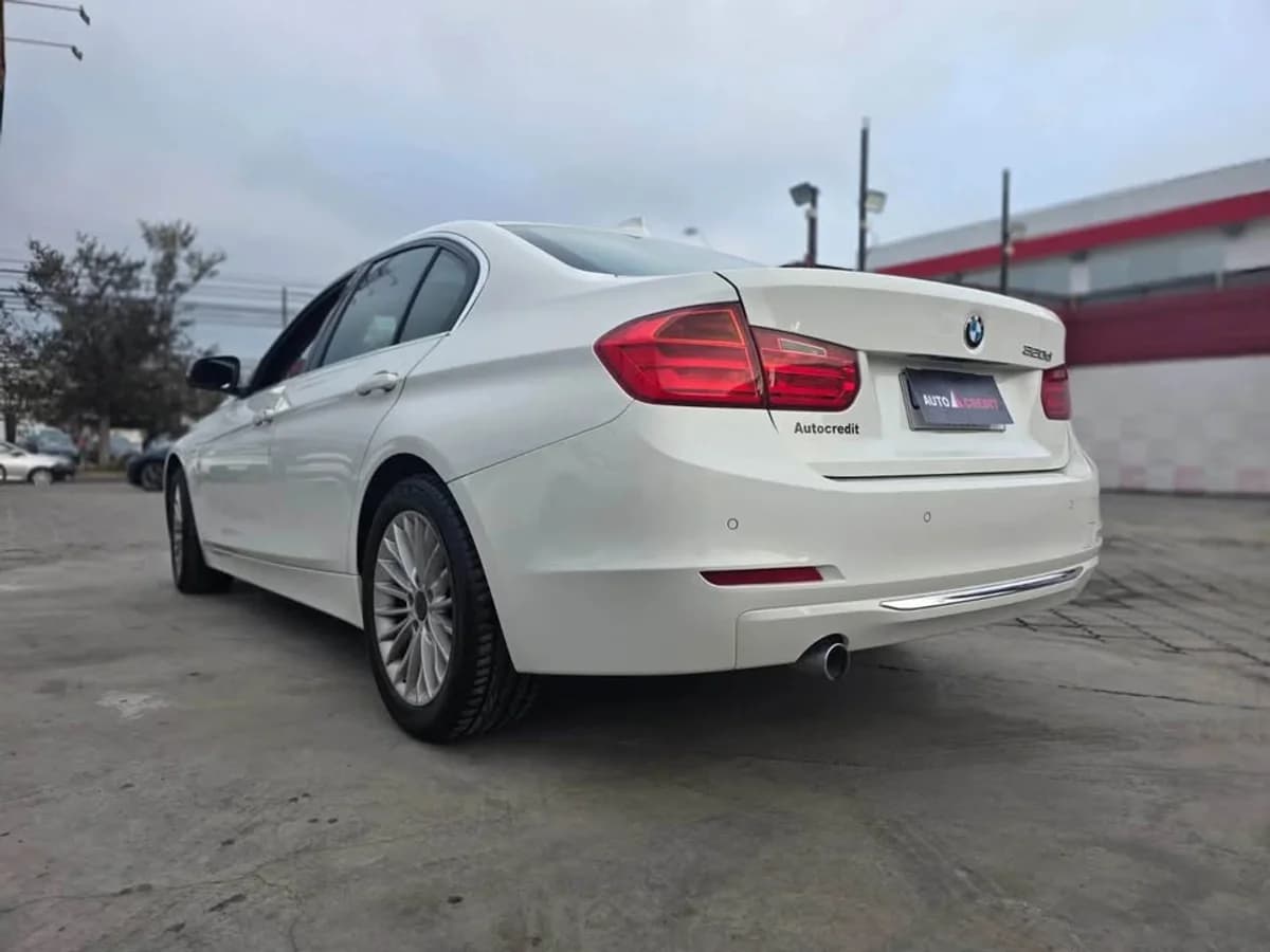 BMW 320D LUXURY - 2015 - Imagen 6