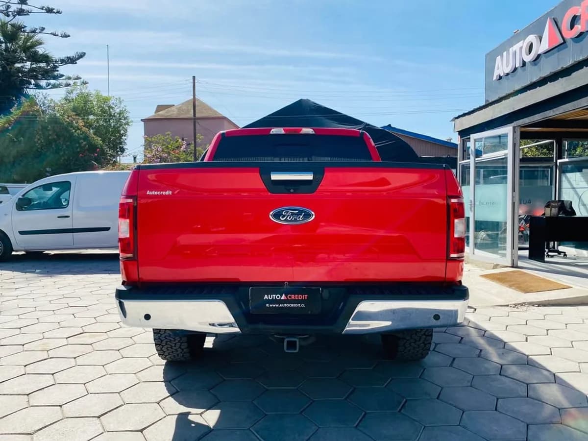 FORD F-150 XLT 4X4 - 2019 - Imagen 6