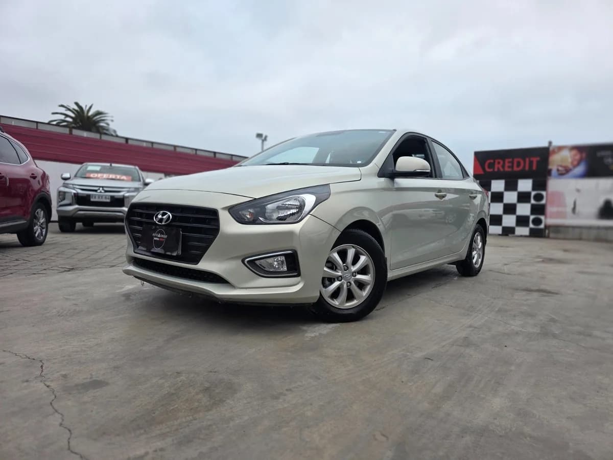 HYUNDAI VERNA CB - 2022 - Imagen 1