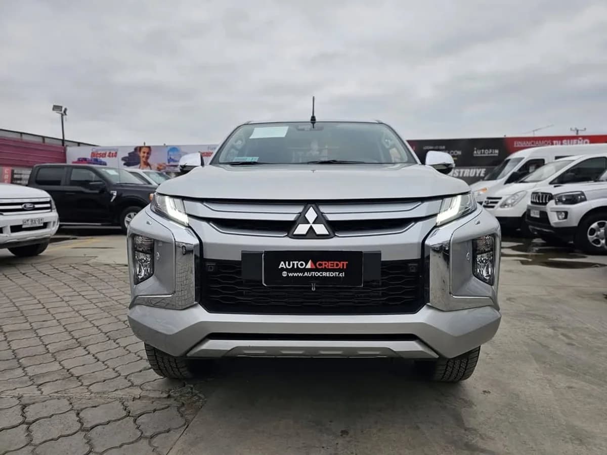 MITSUBISHI L200 DAKAR 4X4 - 2022 - Imagen 14