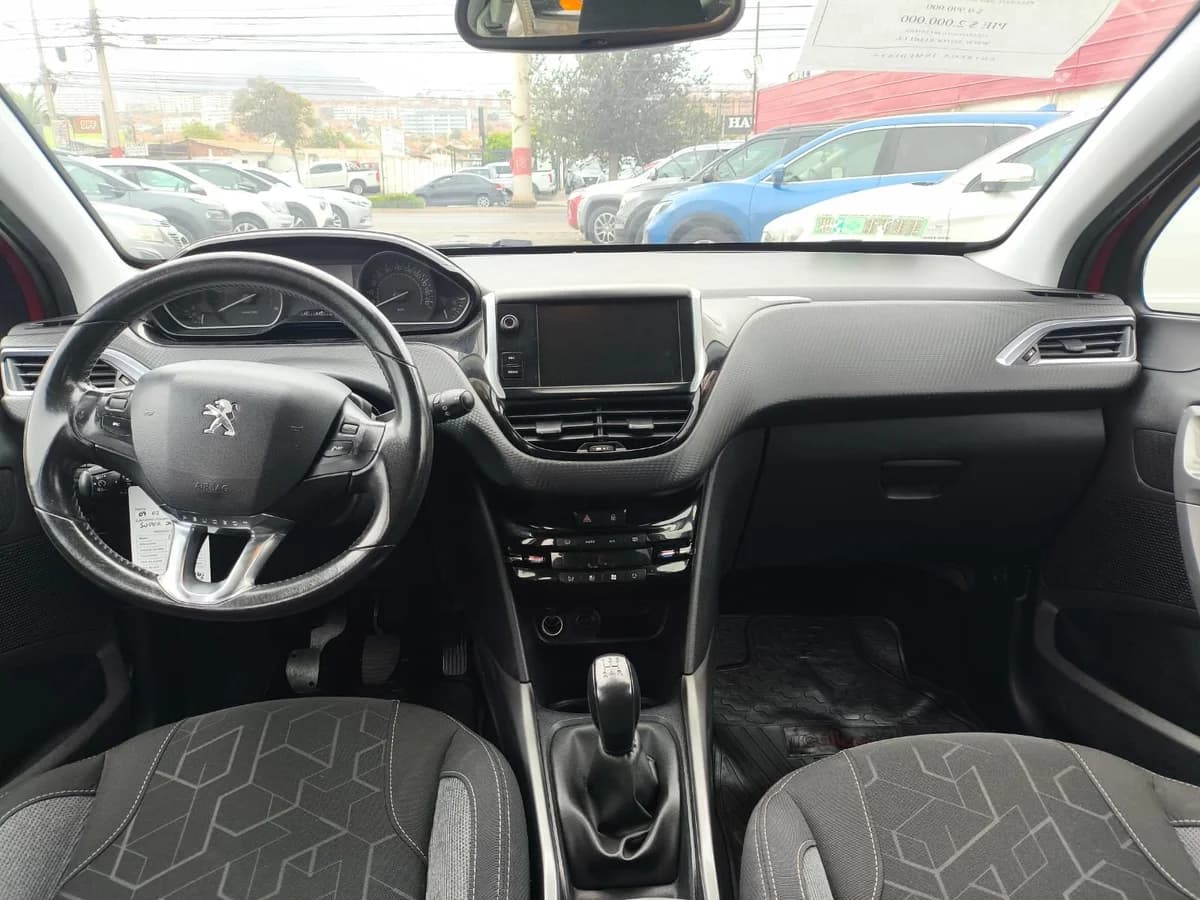 PEUGEOT 2008 ACTIVE BLUE HDI - 2018 - Imagen 3