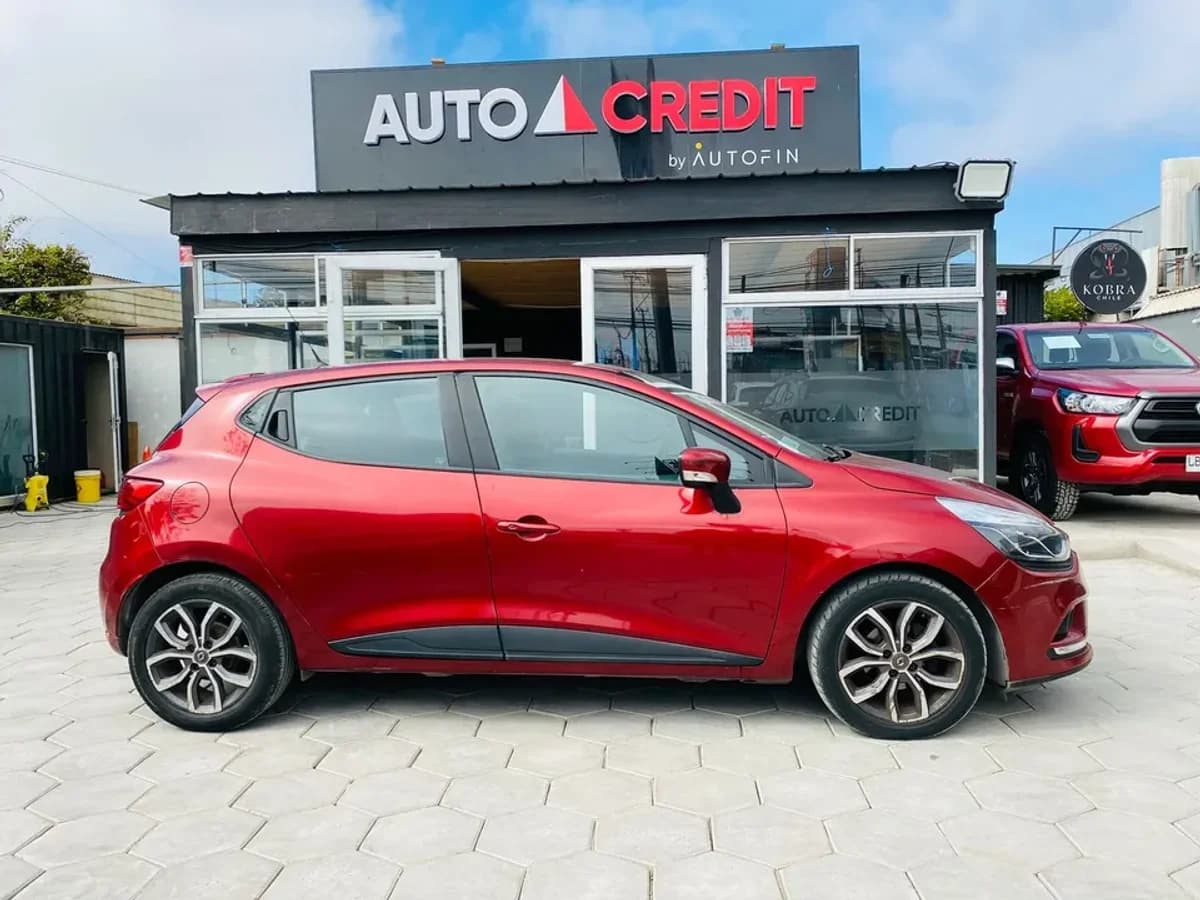 RENAULT CLIO IV HB - 2019 - Imagen 9