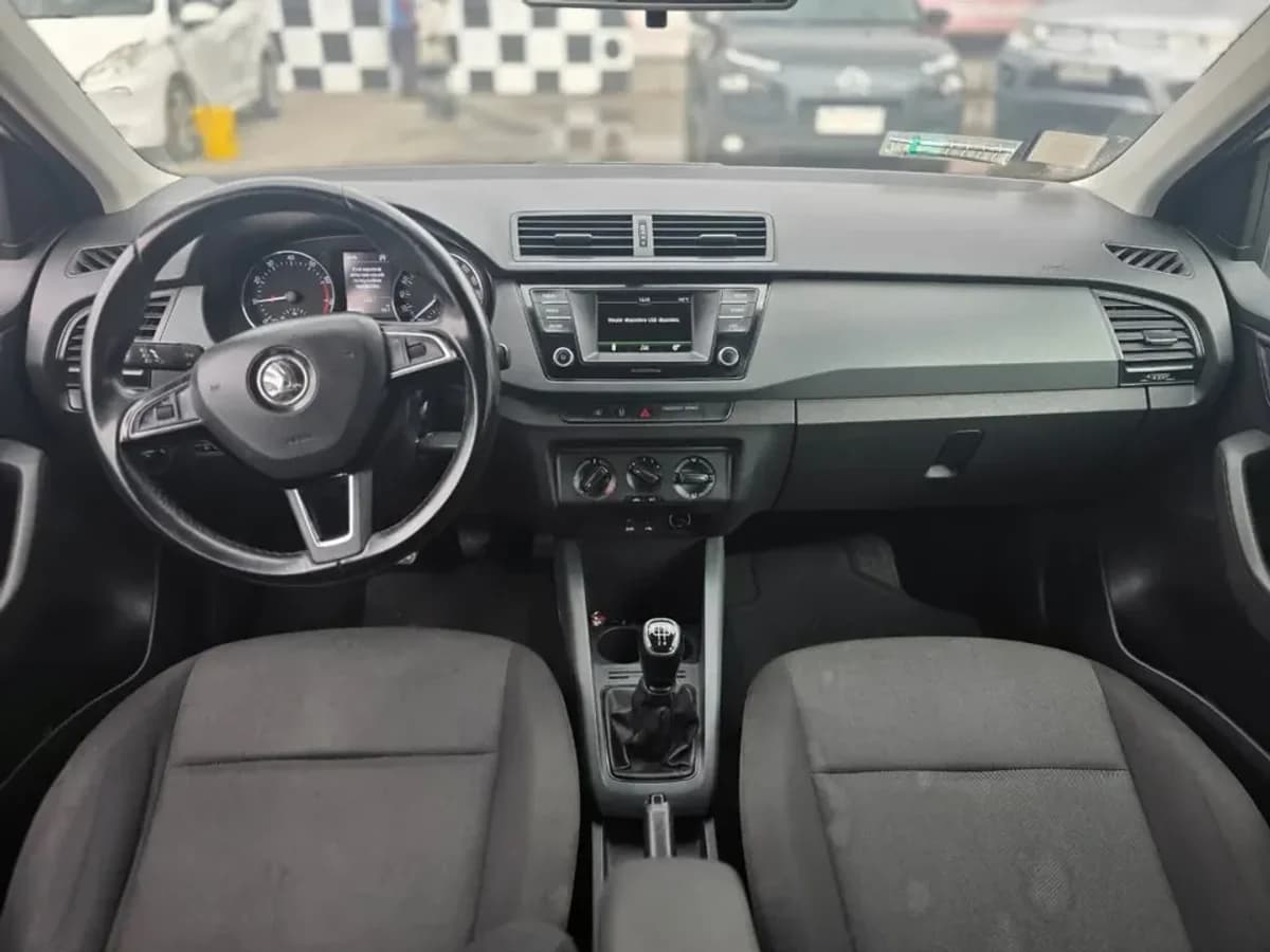 SKODA FABIA ACTIVE - 2019 - Imagen 6