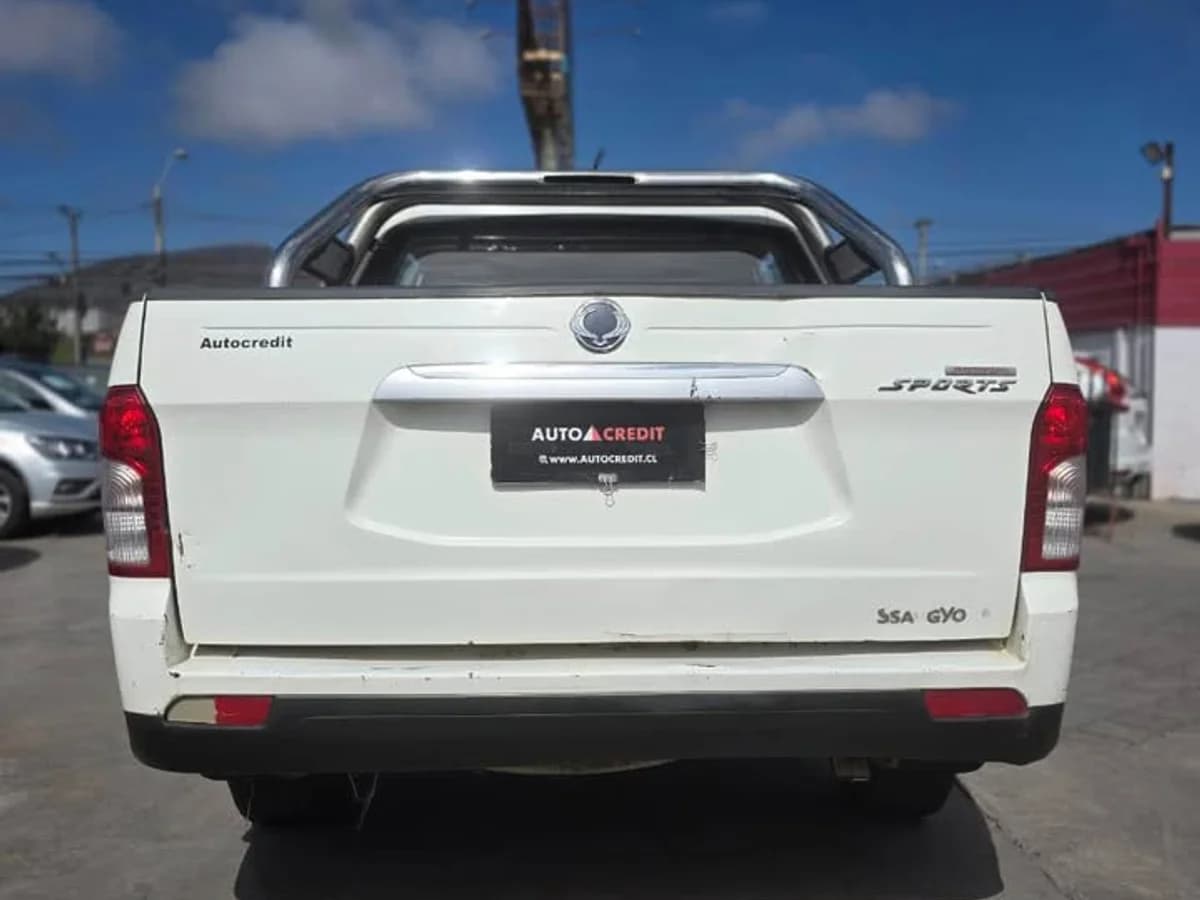 SSANGYONG ACTYON SPORT 2.0 Sport 4x2 2015 - Imagen 7