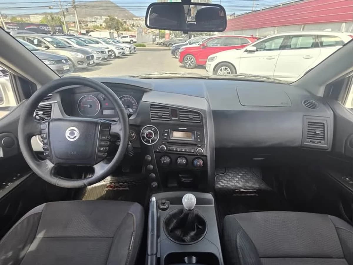 SSANGYONG ACTYON SPORT 2.0 Sport 4x2 2015 - Imagen 11