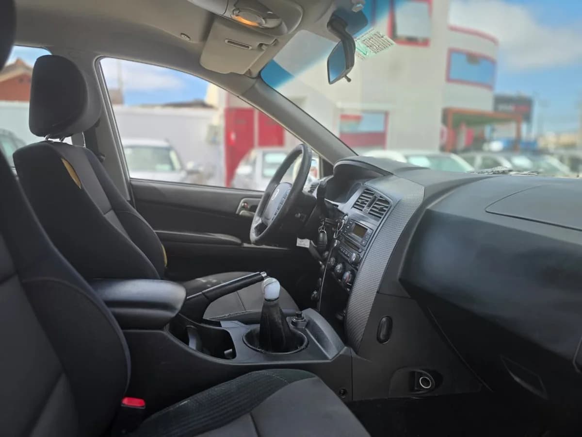 SSANGYONG ACTYON SPORT 2.0 Sport 4x2 2015 - Imagen 5