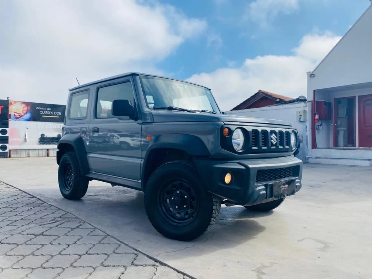 SUZUKI JIMNY GL 4X4 - 2022 - Imagen 5