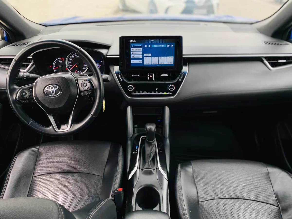 TOYOTA COROLLA CROSS CVT - 2022 - Imagen 8