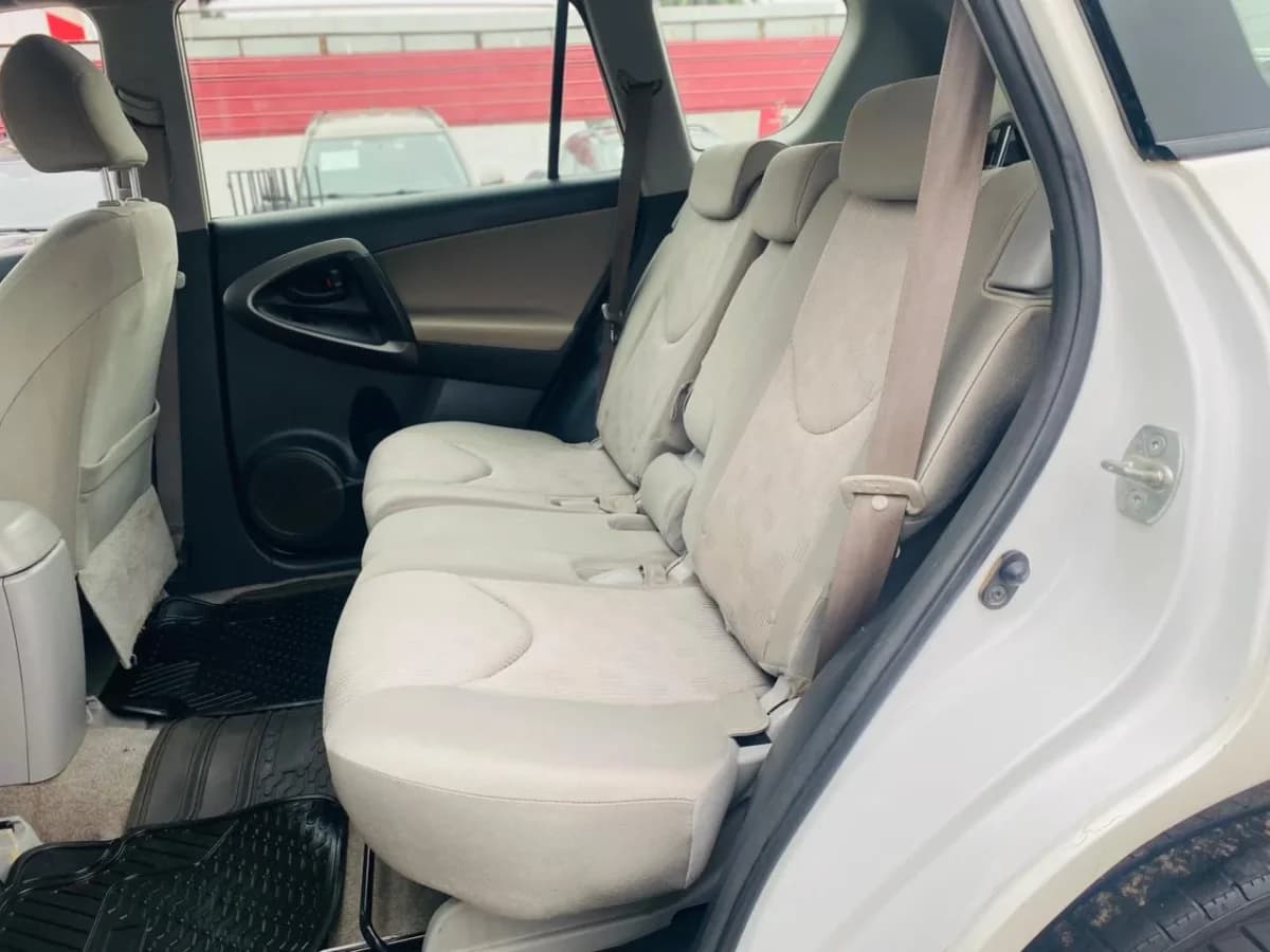 TOYOTA RAV 4- 2010 - Imagen 9