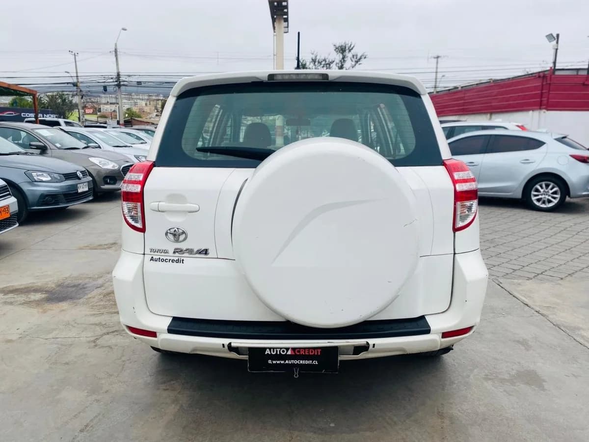 TOYOTA RAV 4- 2010 - Imagen 2