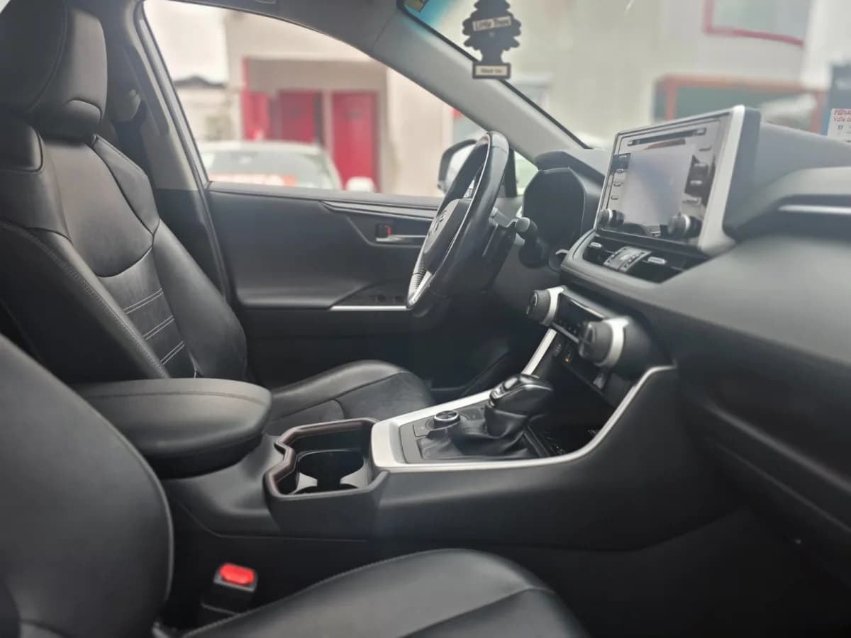 TOYOTA RAV 4 4X4 HÍBRIDO - 2020 - Imagen 11