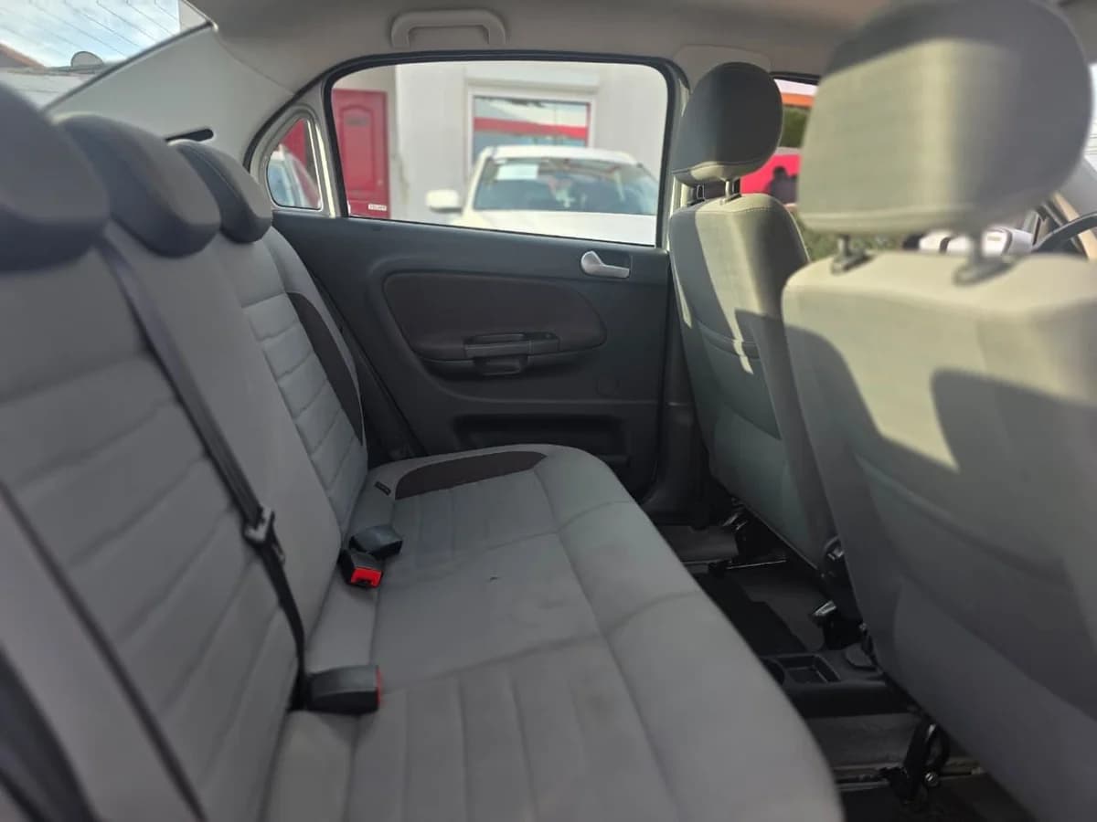 VOLKSWAGEN VOYAGE - 2022 - Imagen 3