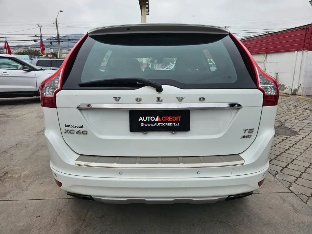 VOLVO XC60 T5 COMFORT - 2016 - Imagen 9